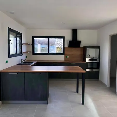Belle Maison Avec Piscine